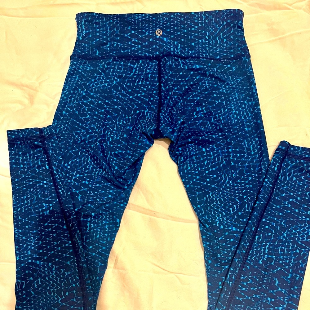 Lululemon Leggings — Size 6